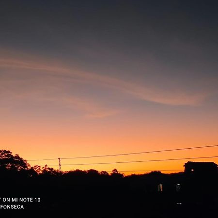 Hospedagem Mar Santo ฟลอเรียนอโปลิส ภายนอก รูปภาพ